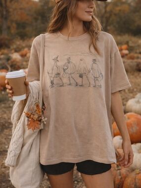 American Eagle Beige Halloween Skeleton Graphic Tee XS Oversized Single Stitch W